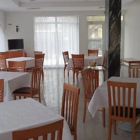 Hotel Yo 3*