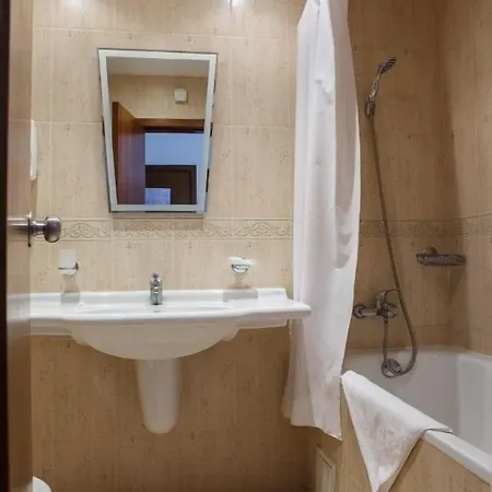 Otel Yo Aziz Konstantin ve Elena